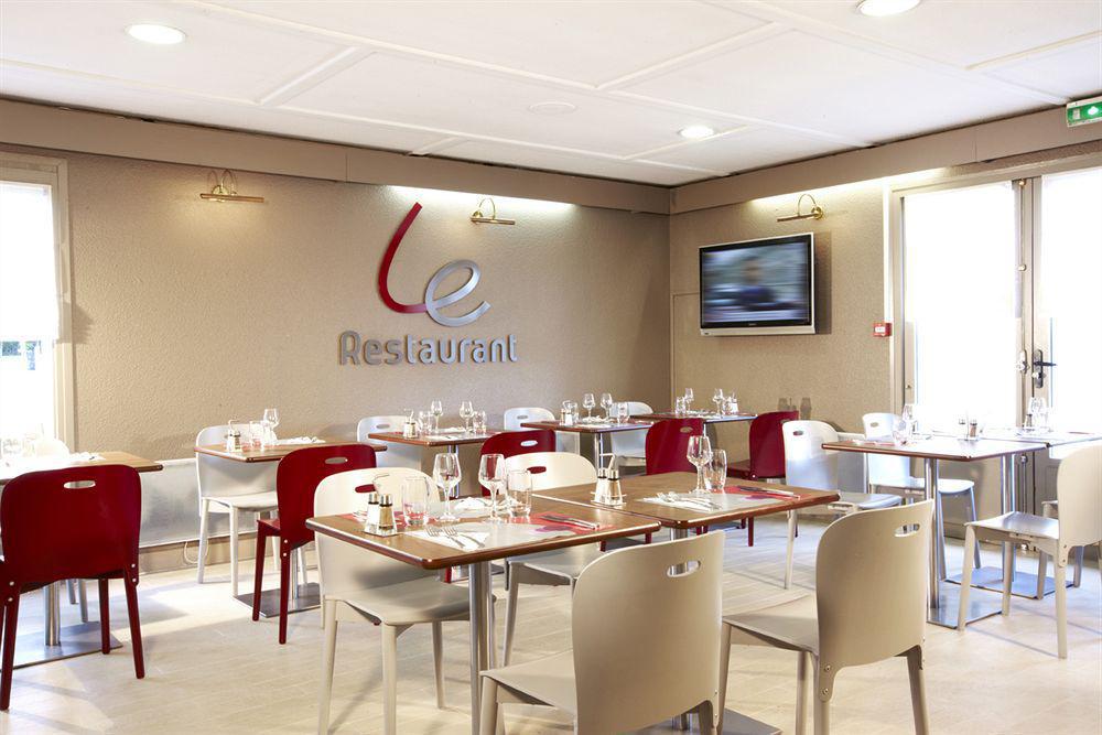 Campanile Pontarlier Hotel Restoran gambar